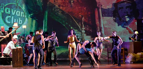 Soy de Cuba - das neue Tanzmusical live am 07.04.+08.04.2015 im Circus Krone Bau (©Foto. Pilippe Fretault) 